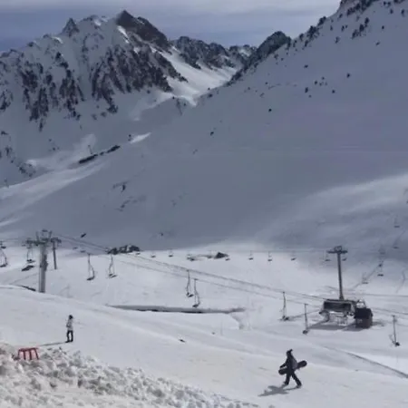 아파트 Un Petit Nid Au Pied Des Pistes