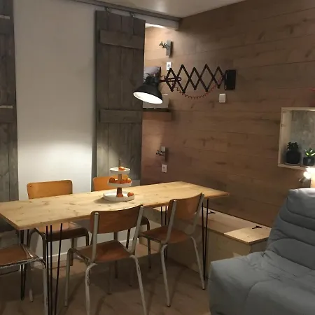 아파트 Un Petit Nid Au Pied Des Pistes